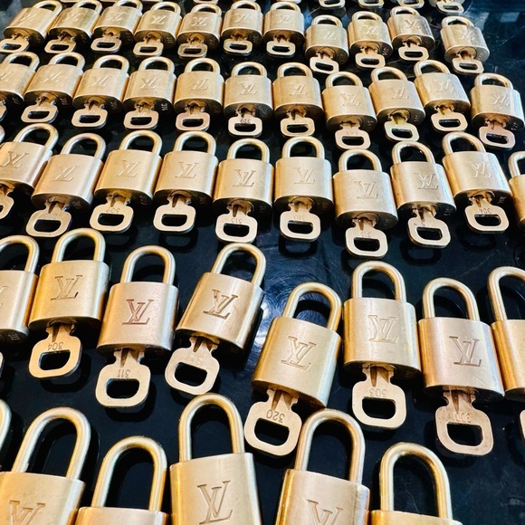 Louis Vuitton Brass Lock & Key Set - Picture 6 of 6